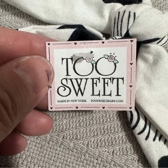 NEW with tags!! Lot of 5 baby girl hats/headbands, gifts, infant, newborn - Picture 13 of 14